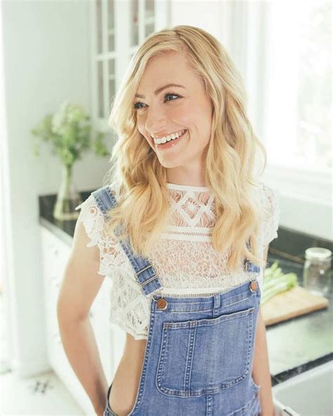 beth behrs height|Beth Behrs